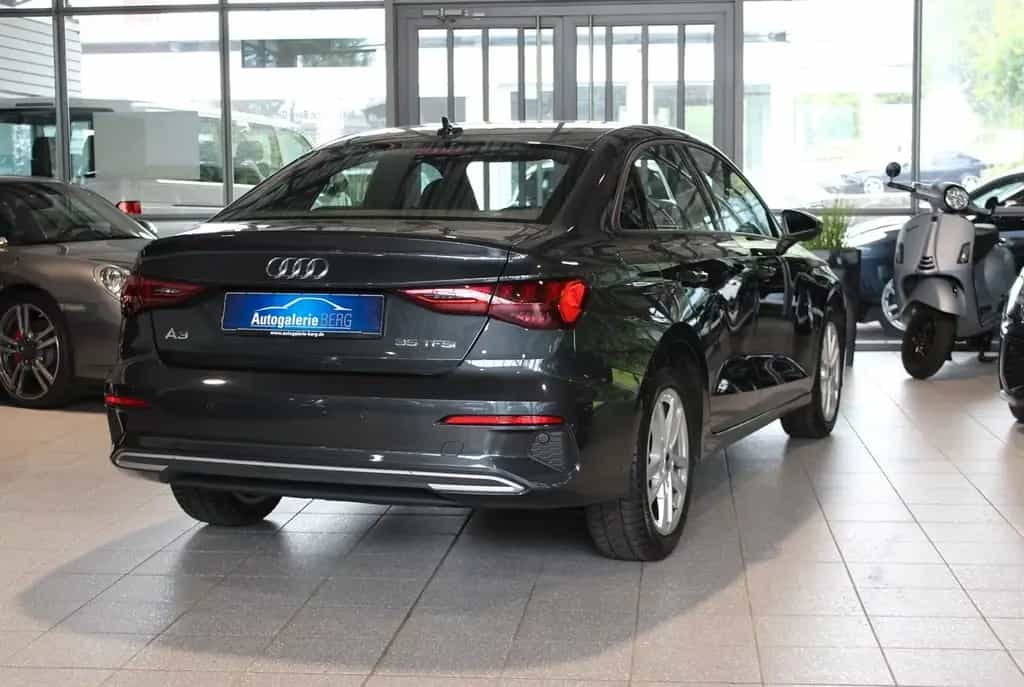 Audi A3 Limousine 35 TFSI advanced Matrix ACC App 10/2020-photo-1
