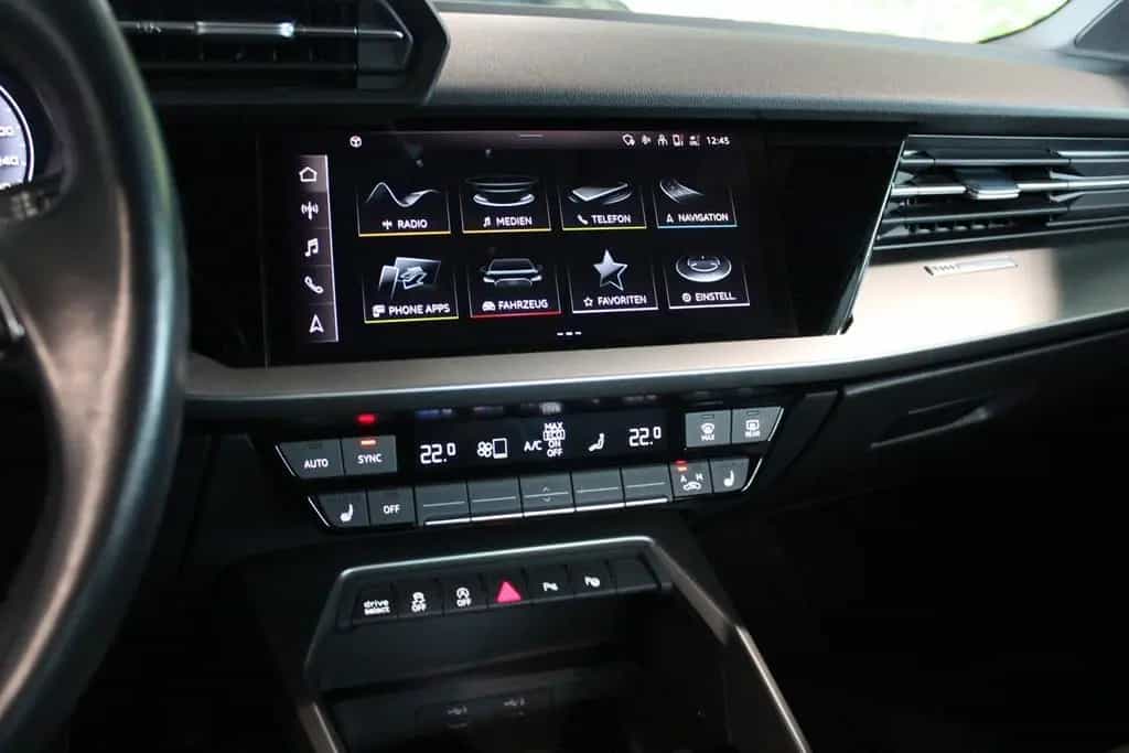 Audi A3 Limousine 35 TFSI advanced Matrix ACC App 10/2020-photo-5