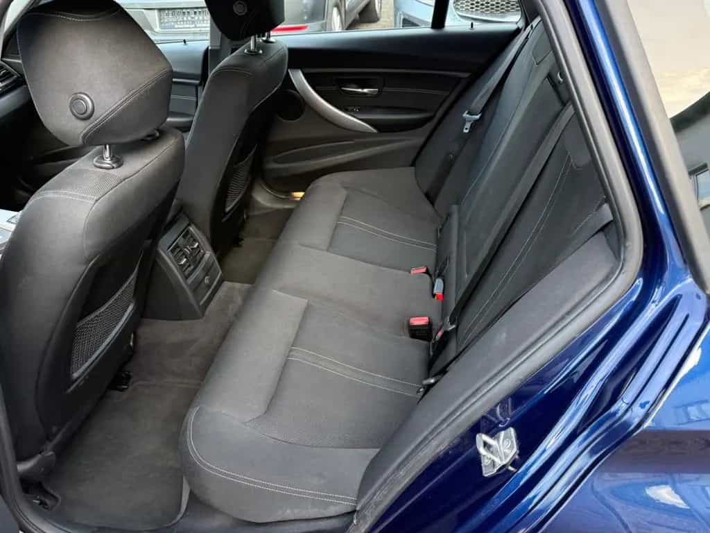 BMW 320 d Touring Automatik LED Navi Tempomat 06/2019-photo-7