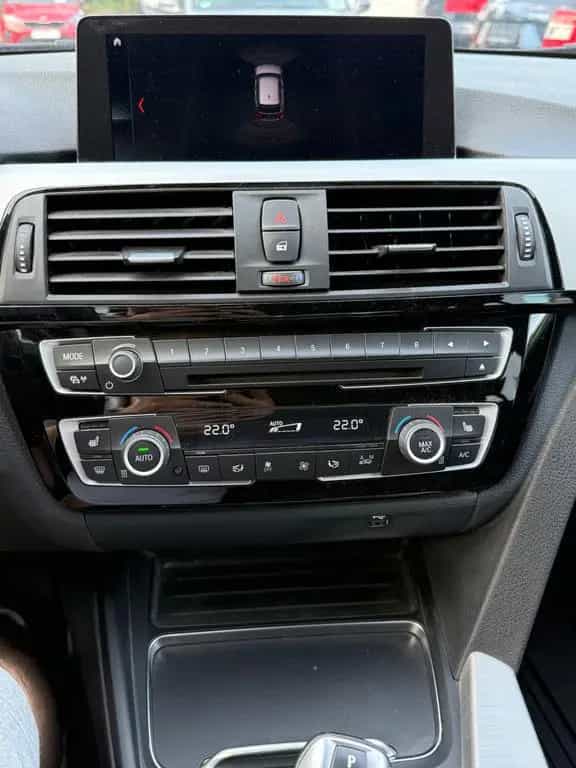 BMW 320 d Touring Automatik LED Navi Tempomat 06/2019-photo-9