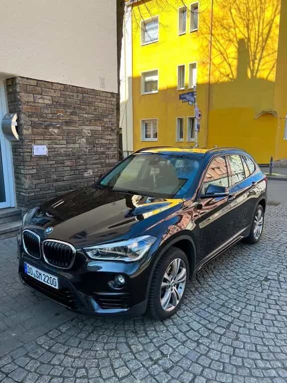 BMW X1 sDrive18d - 10/2019-photo-1