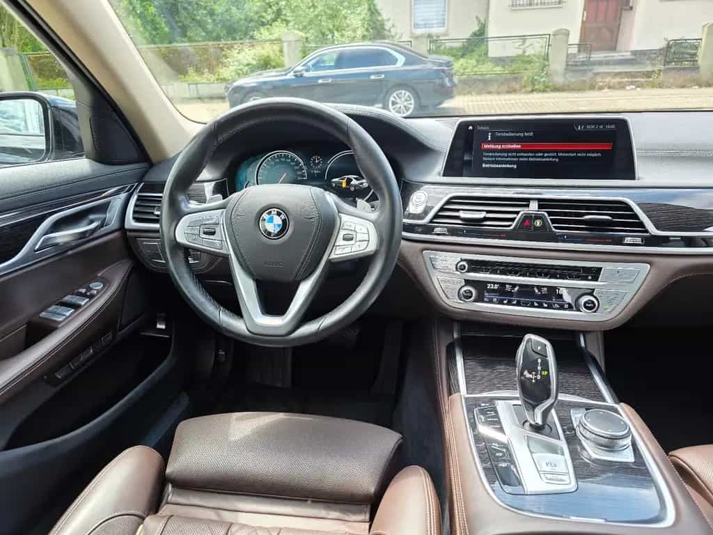 BMW 740 i 01/2018-photo-14