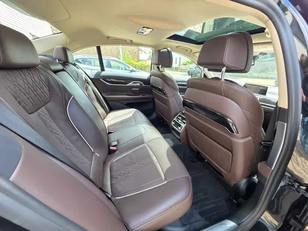 BMW 740 i 01/2018-photo-18