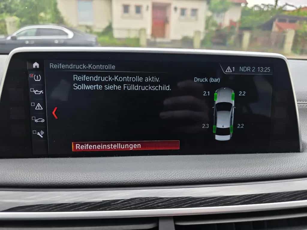 BMW 740 i 01/2018-photo-31