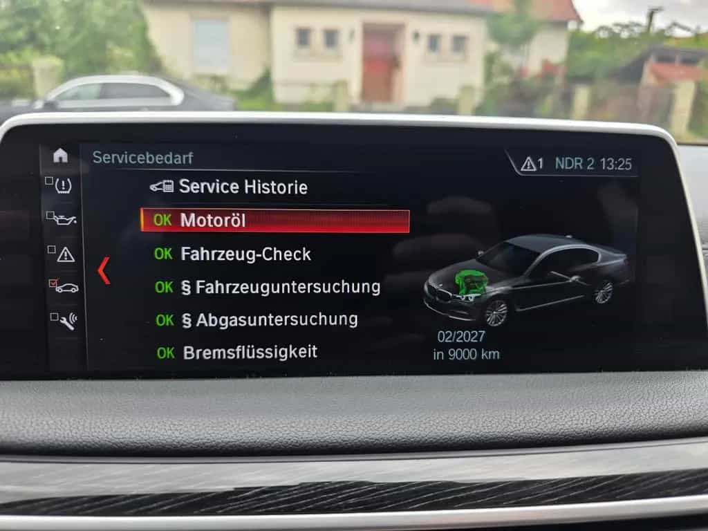BMW 740 i 01/2018-photo-32
