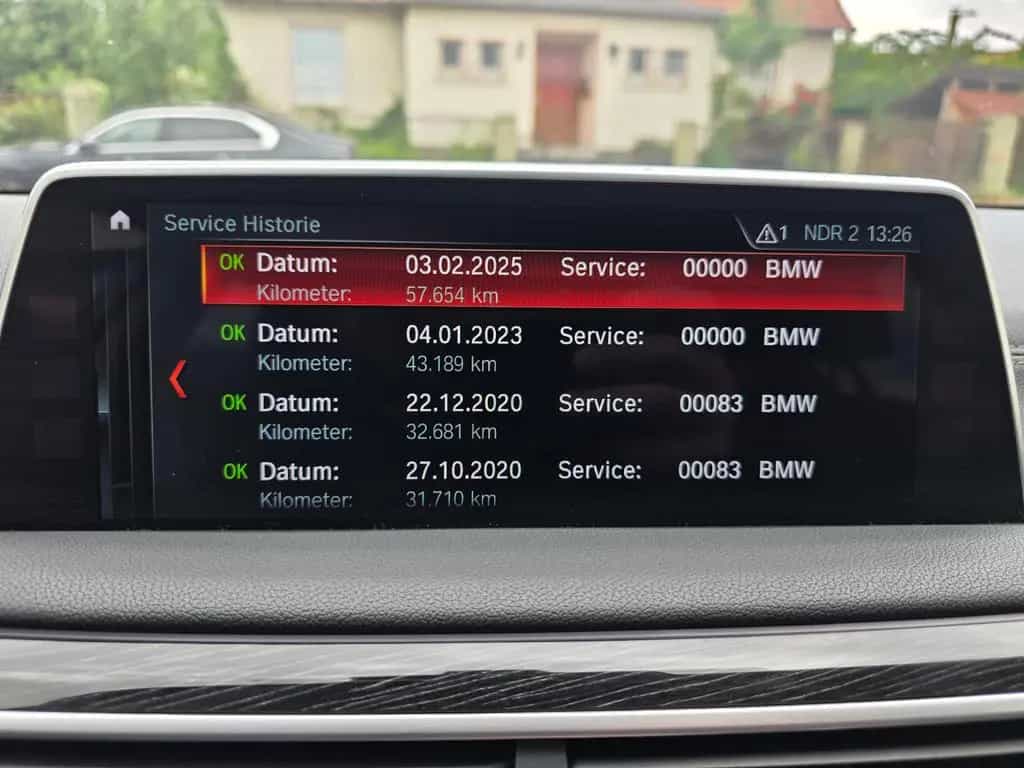 BMW 740 i 01/2018-photo-33