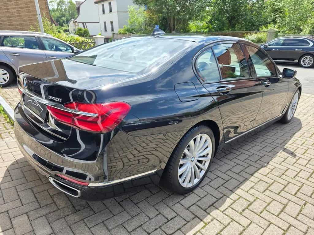 BMW 740 i 01/2018-photo-4