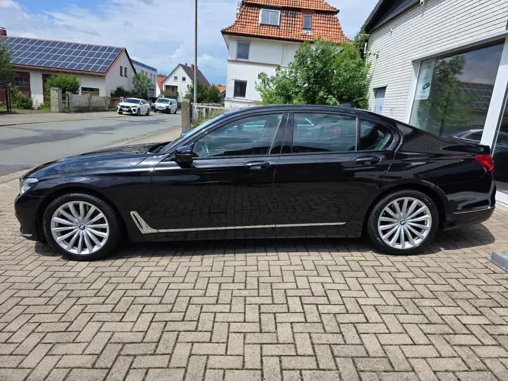 BMW 740 i 01/2018-photo-7