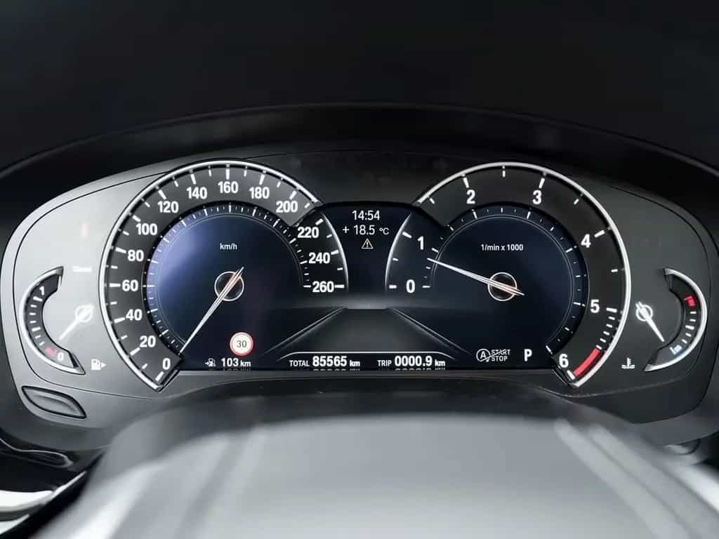BMW 530 d  touring  Sport Line *LED*Navi*Panorama*He 03/2020-photo-10