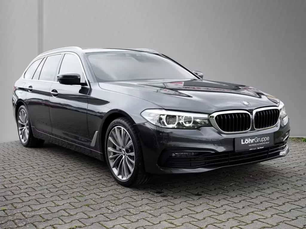 BMW 530 d  touring  Sport Line *LED*Navi*Panorama*He 03/2020-photo-2