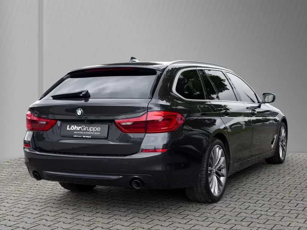 BMW 530 d  touring  Sport Line *LED*Navi*Panorama*He 03/2020-photo-3