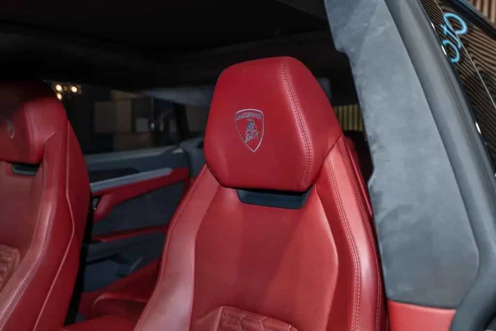 Lamborghini Urus B&0|MASSAGE|PANO 06/2020-photo-10