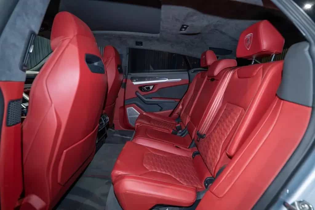 Lamborghini Urus B&0|MASSAGE|PANO 06/2020-photo-17