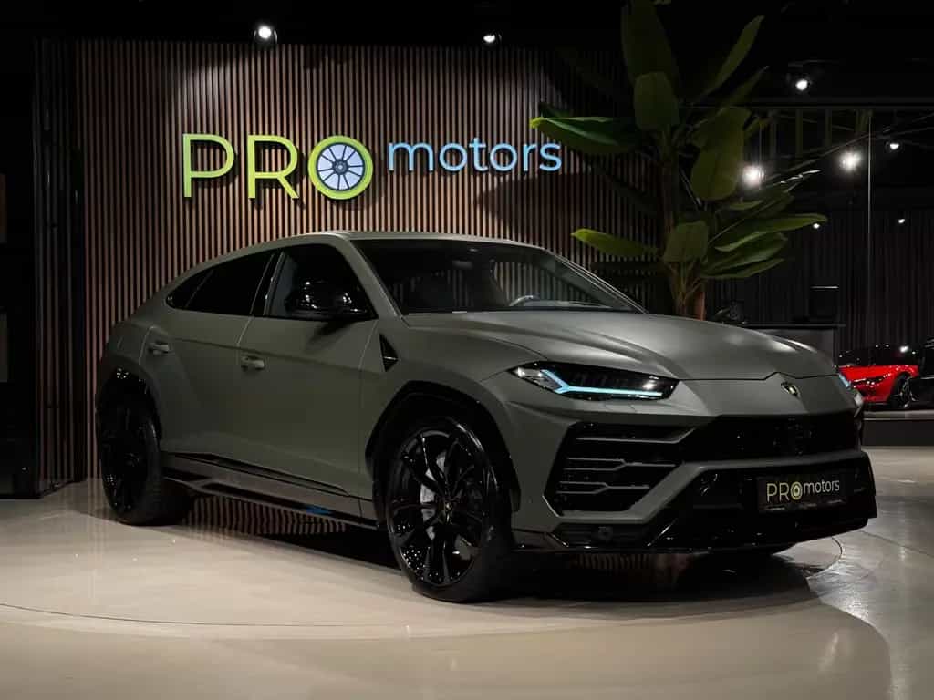 Lamborghini Urus B&0|MASSAGE|PANO 06/2020-photo-2