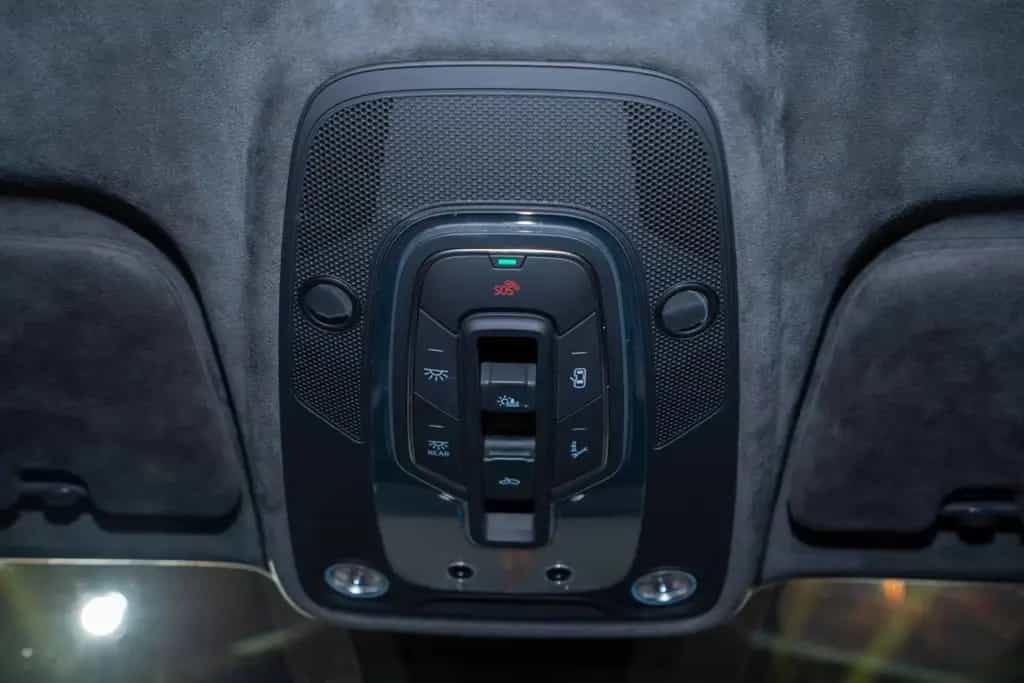 Lamborghini Urus B&0|MASSAGE|PANO 06/2020-photo-26