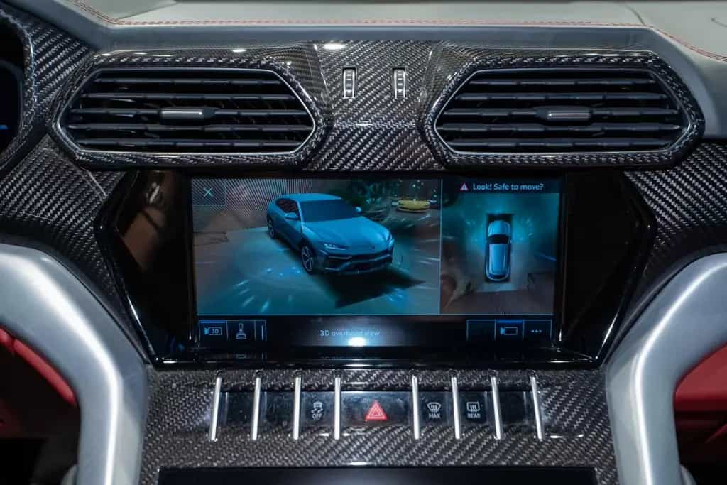 Lamborghini Urus B&0|MASSAGE|PANO 06/2020-photo-30