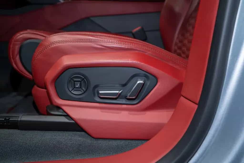 Lamborghini Urus B&0|MASSAGE|PANO 06/2020-photo-8