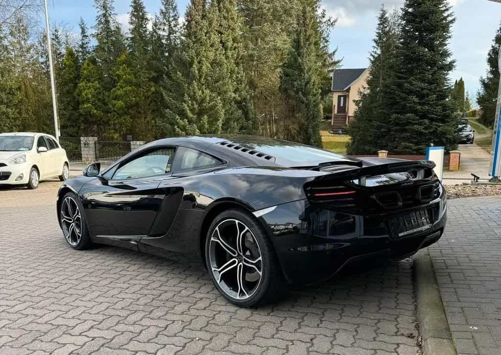 McLaren MP4-12C 3.8 V8 05/2013-photo-12