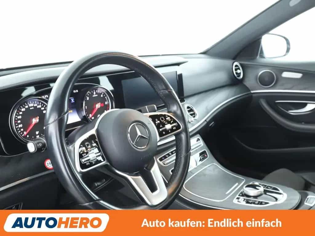 Mercedes-Benz E 220 d Avantgarde Aut.*NAV*LED*TEMP*CAM*PDC*SHZ 07/2019-photo-10
