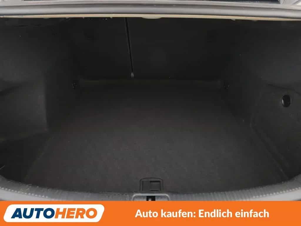 Audi A3 Limousine 2.0 TFSI quattro Sport Aut.*NAVI* 11/2017-photo-17