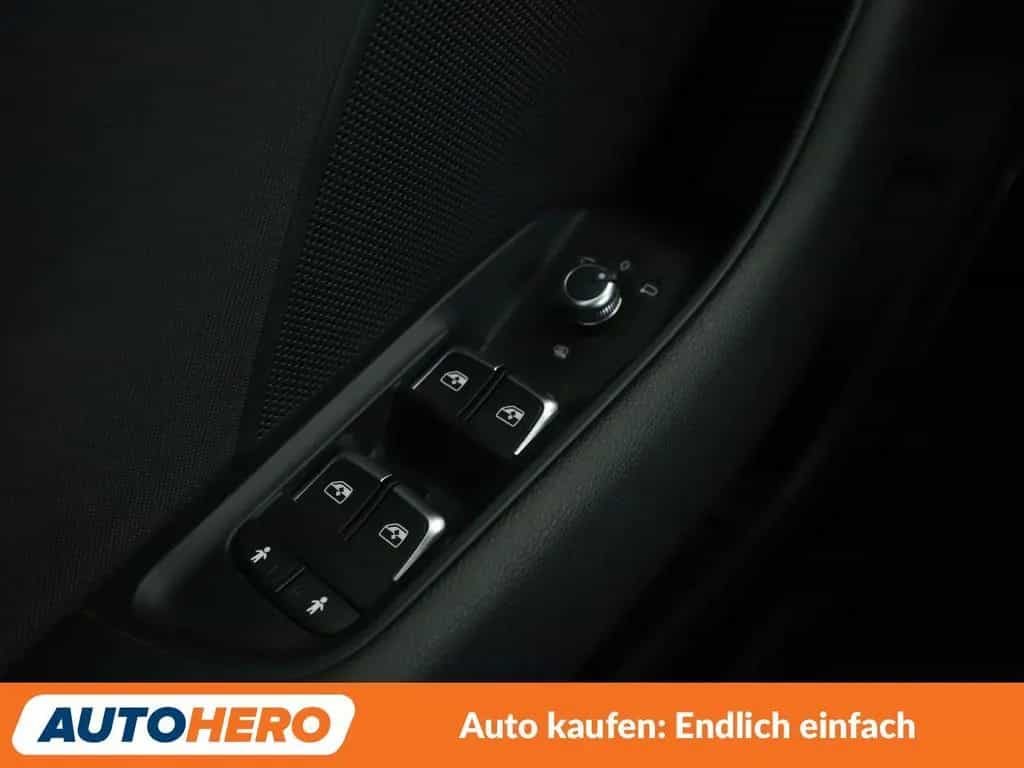 Audi A3 Limousine 2.0 TFSI quattro Sport Aut.*NAVI* 11/2017-photo-24