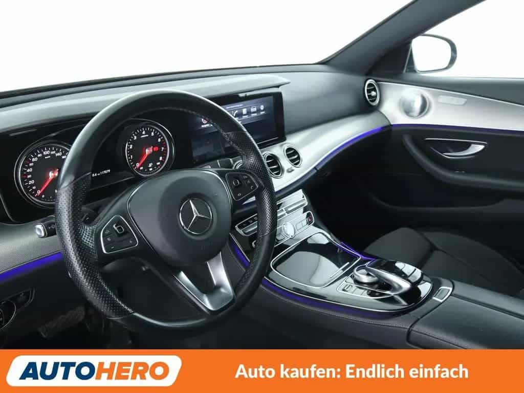 Mercedes-Benz E 250 E-Klasse E 250 T AMG Line Aut.*NAVI*LED*TEMPO* 05/2017-photo-10