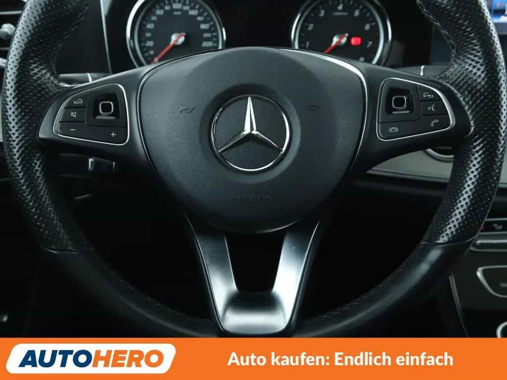 Mercedes-Benz E 250 E-Klasse E 250 T AMG Line Aut.*NAVI*LED*TEMPO* 05/2017-photo-18