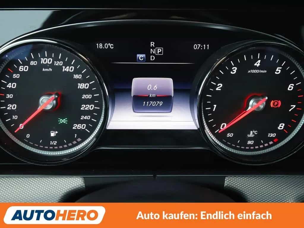 Mercedes-Benz E 250 E-Klasse E 250 T AMG Line Aut.*NAVI*LED*TEMPO* 05/2017-photo-19