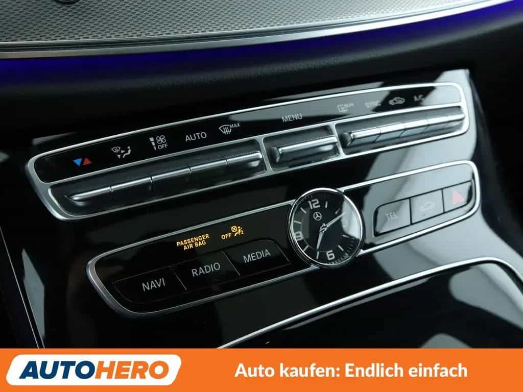 Mercedes-Benz E 250 E-Klasse E 250 T AMG Line Aut.*NAVI*LED*TEMPO* 05/2017-photo-23