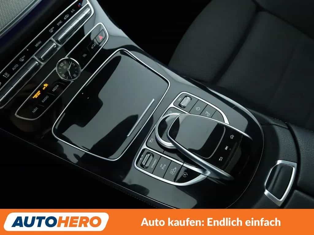 Mercedes-Benz E 250 E-Klasse E 250 T AMG Line Aut.*NAVI*LED*TEMPO* 05/2017-photo-24