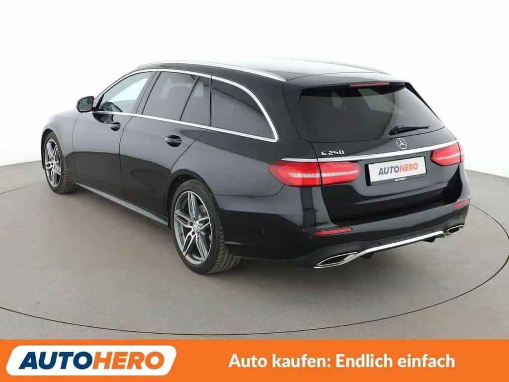 Mercedes-Benz E 250 E-Klasse E 250 T AMG Line Aut.*NAVI*LED*TEMPO* 05/2017-photo-3