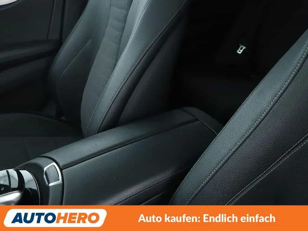 Mercedes-Benz E 250 E-Klasse E 250 T AMG Line Aut.*NAVI*LED*TEMPO* 05/2017-photo-32