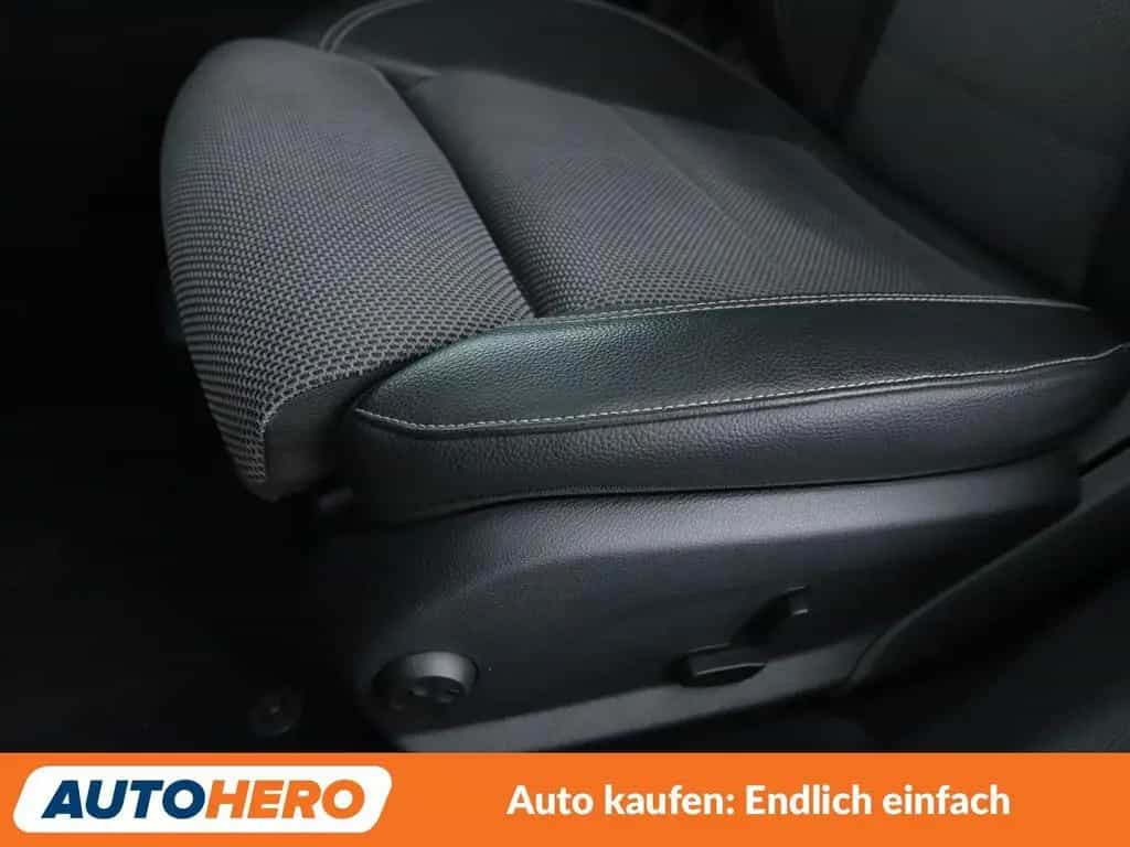 Mercedes-Benz E 250 E-Klasse E 250 T AMG Line Aut.*NAVI*LED*TEMPO* 05/2017-photo-34
