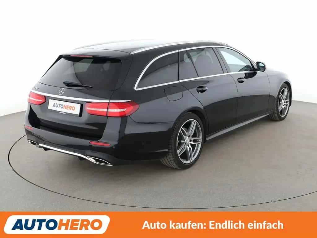 Mercedes-Benz E 250 E-Klasse E 250 T AMG Line Aut.*NAVI*LED*TEMPO* 05/2017-photo-5