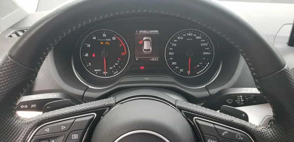 Audi Q2 40 TFSI S tronic quattro - 06/2019-photo-8
