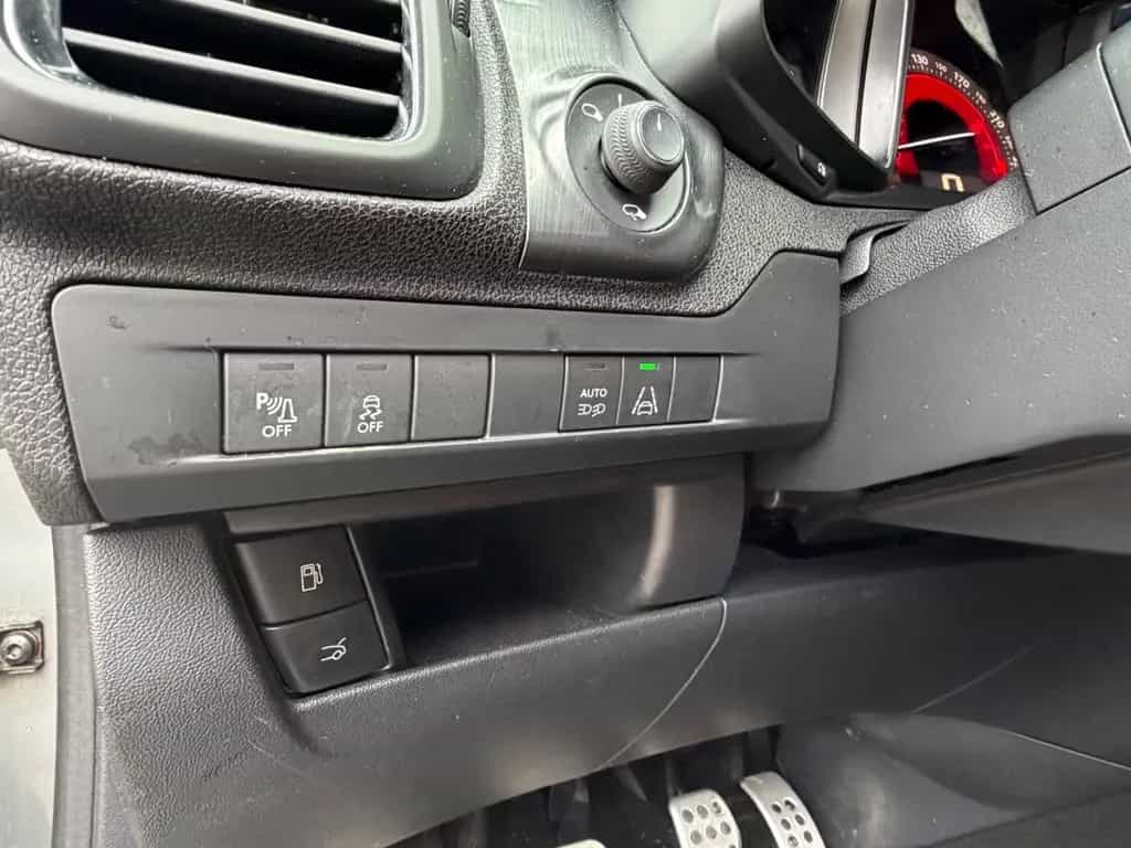 Citroën DS5 SportChic 07/2012-photo-10