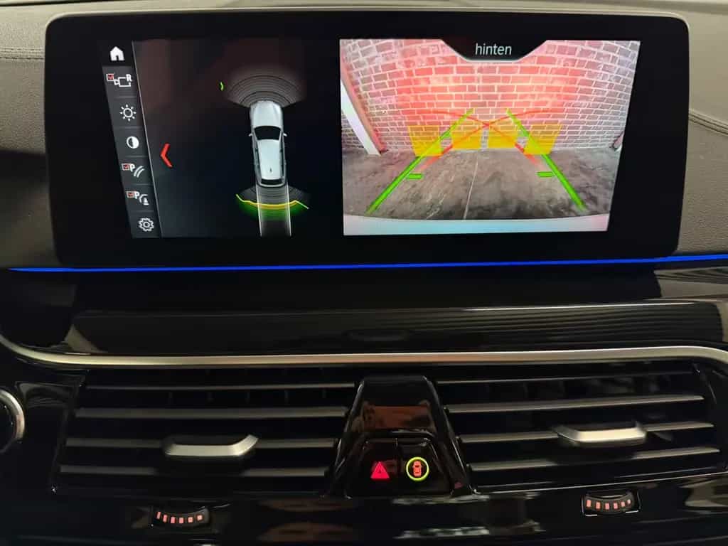 BMW 520 d Touring Luxury LED/HeadUP/ACC/PANO/R.Kamera 02/2018-photo-10