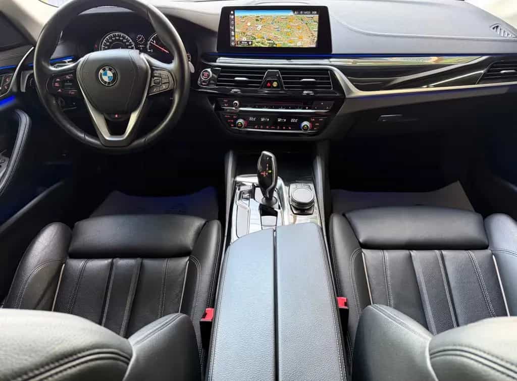 BMW 520 d Touring Luxury LED/HeadUP/ACC/PANO/R.Kamera 02/2018-photo-6