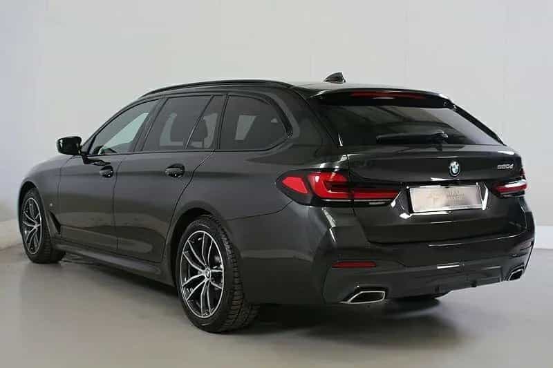 BMW 520 d Aut. M Sportpaket Panorama HuD ACC Laser Pa 04/2021-photo-2