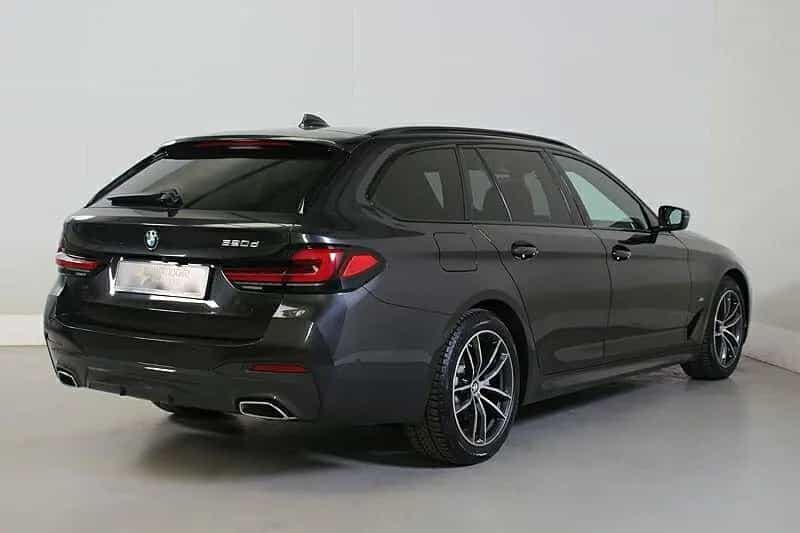 BMW 520 d Aut. M Sportpaket Panorama HuD ACC Laser Pa 04/2021-photo-3
