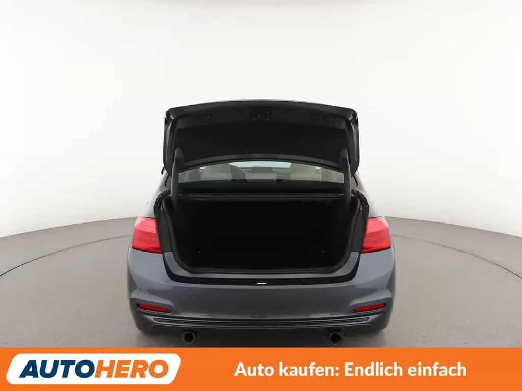 BMW 340 3er 340i xDrive Sport Line 09/2017-photo-16