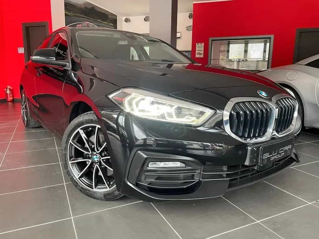 BMW 116 d SPORT AUT 116cv 04/2022-photo-1