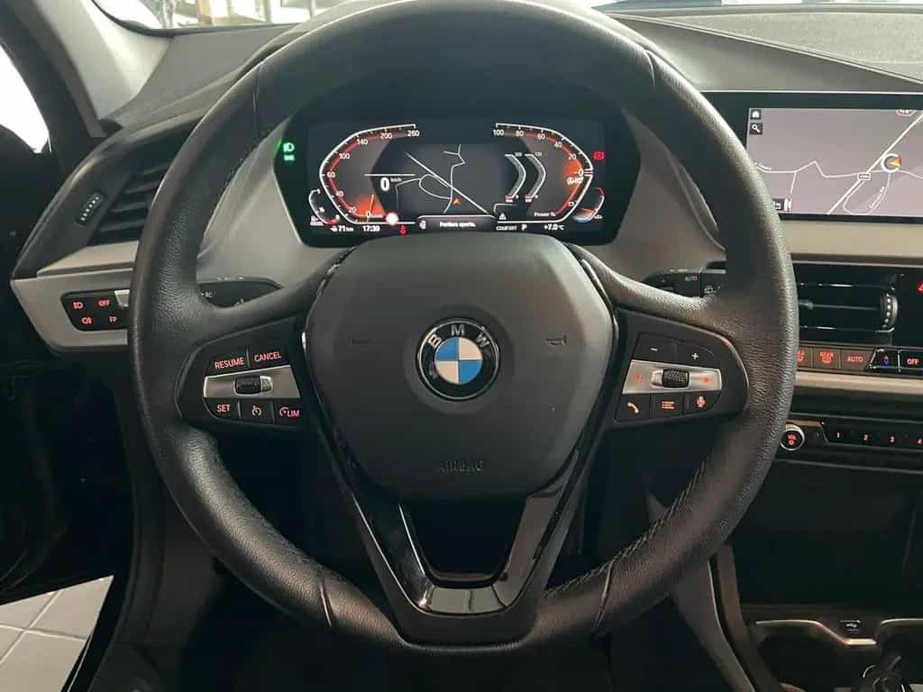 BMW 116 d SPORT AUT 116cv 04/2022-photo-11