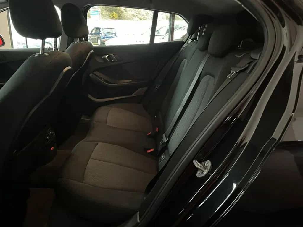 BMW 116 d SPORT AUT 116cv 04/2022-photo-9