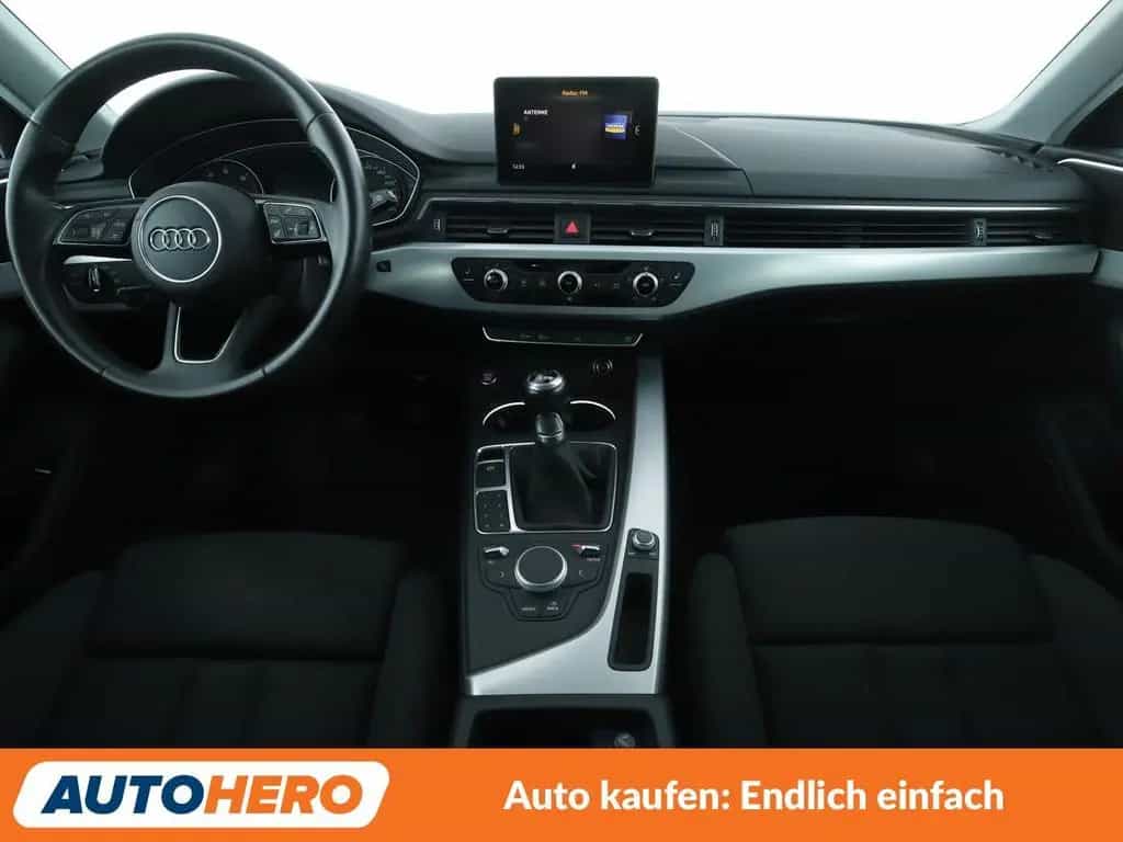 Audi A4 1.4 TFSI ACT Sport*NAVI*XENON*TEMPO*PDC* 03/2017-photo-11