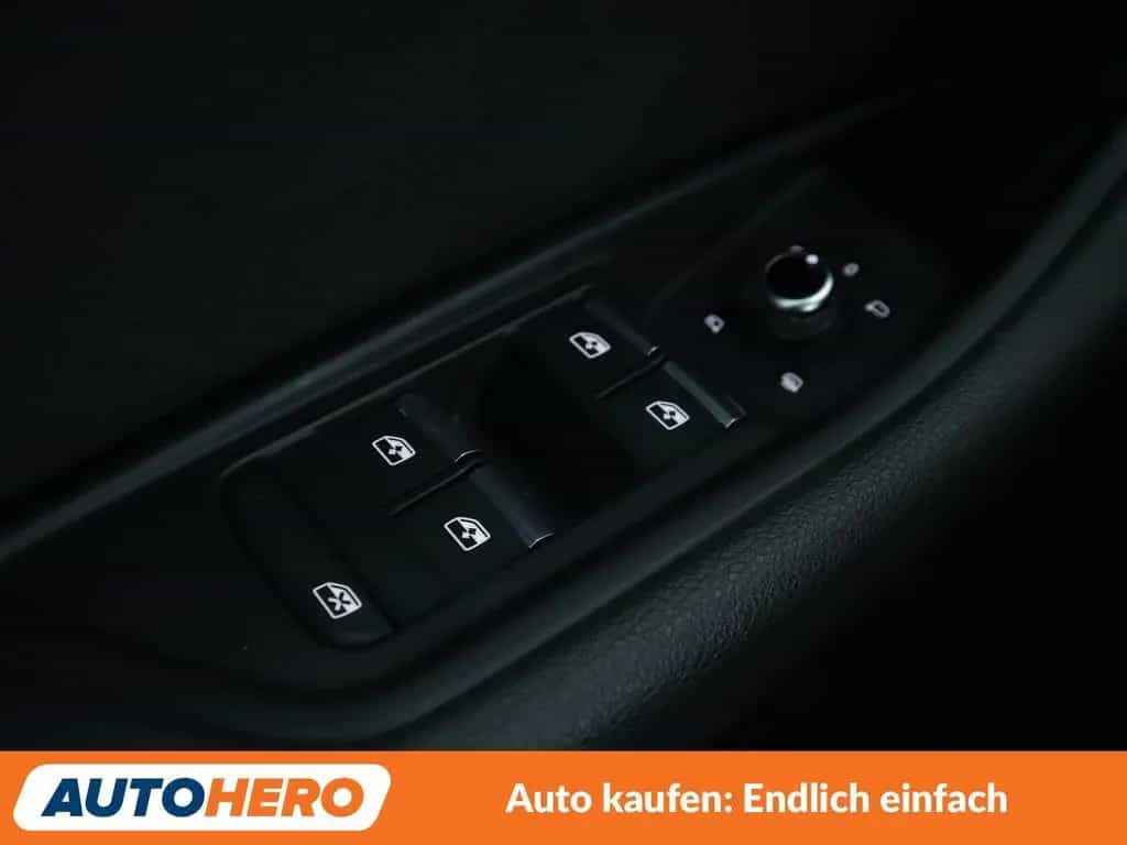 Audi A4 1.4 TFSI ACT Sport*NAVI*XENON*TEMPO*PDC* 03/2017-photo-25