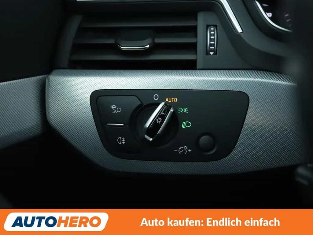 Audi A4 1.4 TFSI ACT Sport*NAVI*XENON*TEMPO*PDC* 03/2017-photo-26