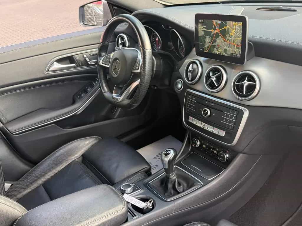 Mercedes-Benz CLA 200 CLA 200*AMG*-SPORT-PAKET*LEDER*NAVI*LED* 05/2017-photo-17