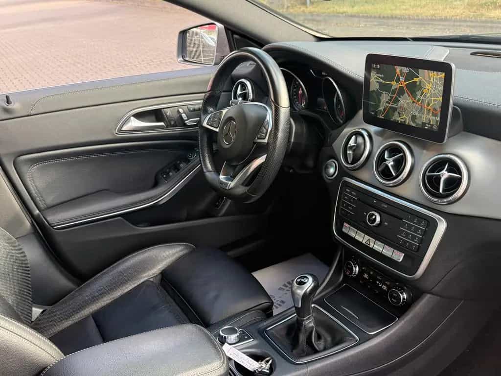 Mercedes-Benz CLA 200 CLA 200*AMG*-SPORT-PAKET*LEDER*NAVI*LED* 05/2017-photo-25