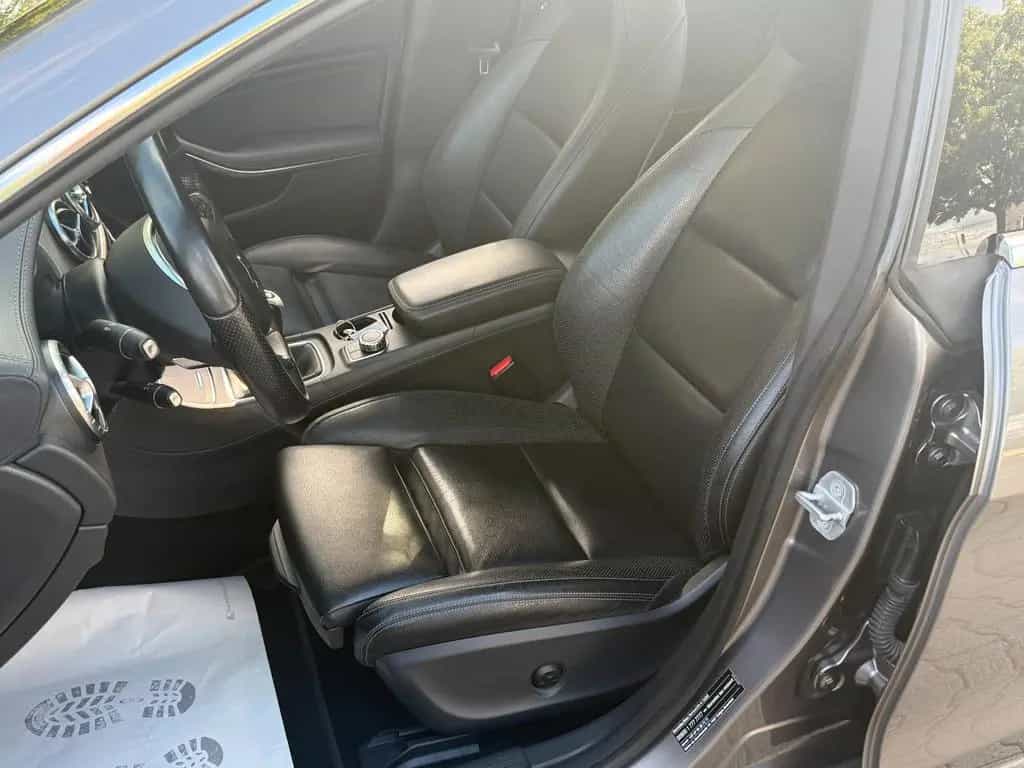 Mercedes-Benz CLA 200 CLA 200*AMG*-SPORT-PAKET*LEDER*NAVI*LED* 05/2017-photo-31